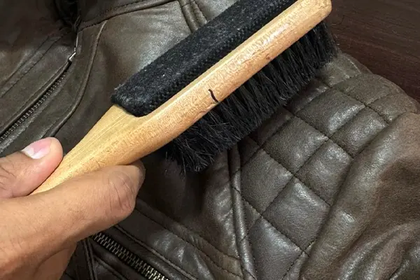 Cleaning-the-Leather